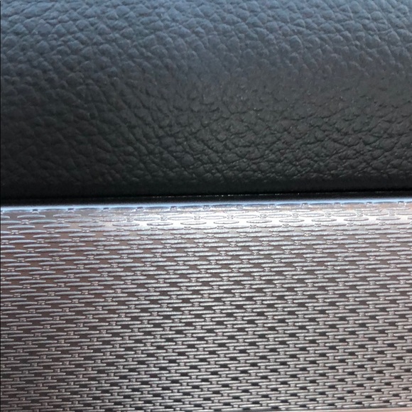 Meet your Posher, Anabel - Picture 1 of 1